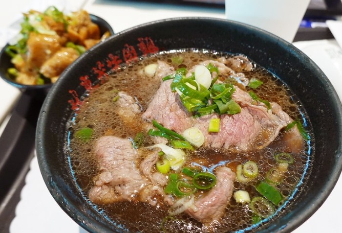 桃園機場第二航廈美食